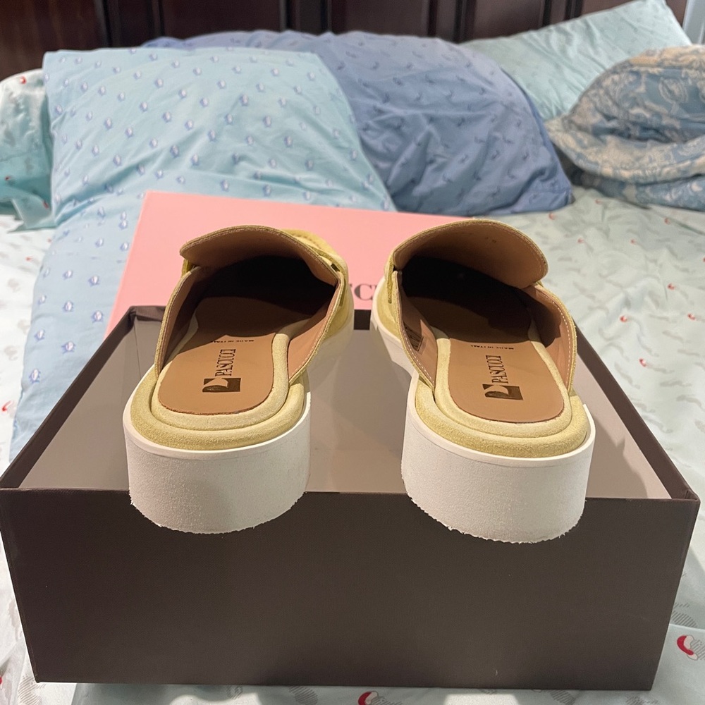 Yellow Flats & Loafers for Everyday Comfort - Picture 4 of 7